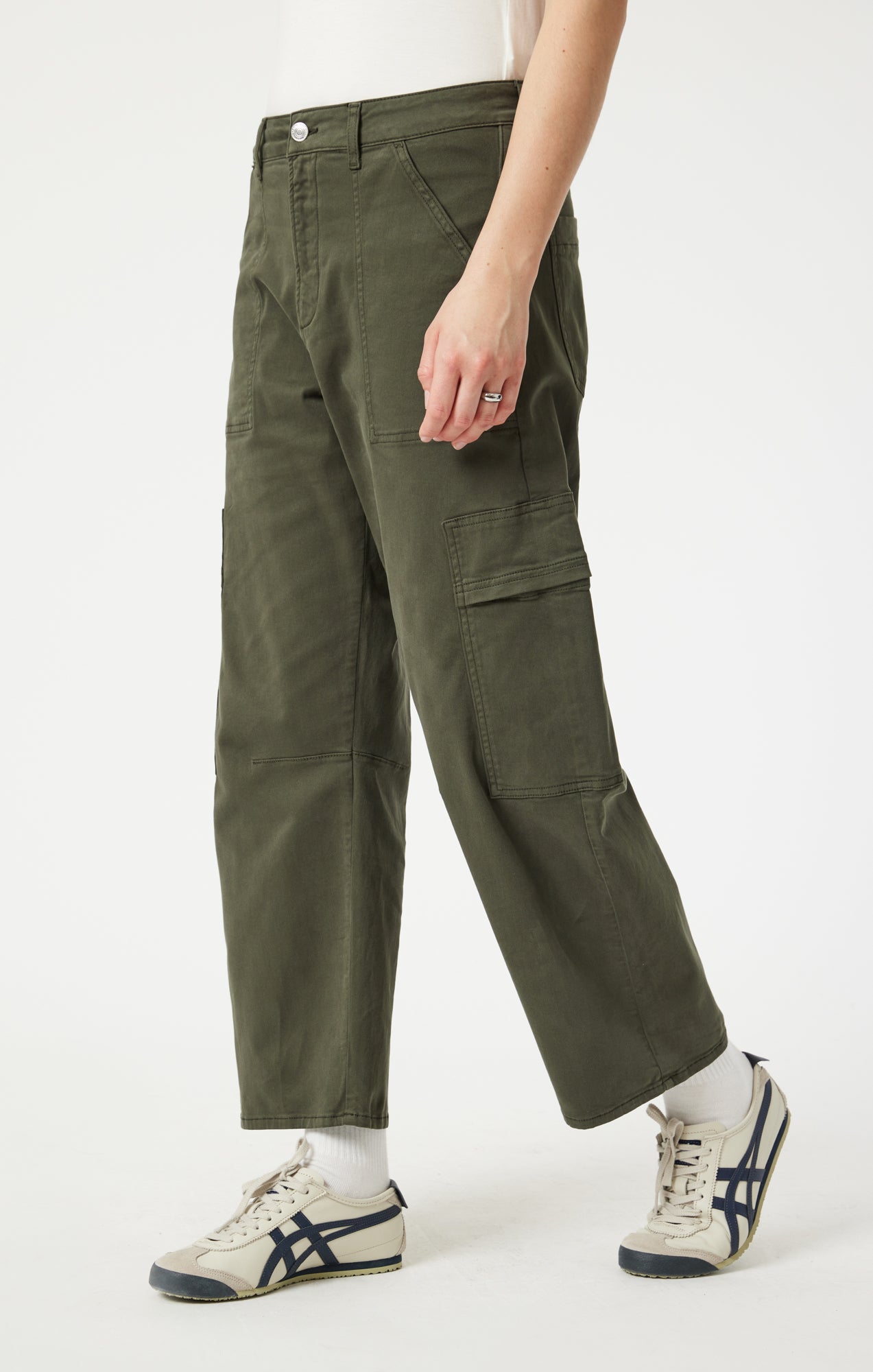 Mavi Women's Vinnie Barrel Cargo In Ivy Casual Twill – Mavi Jeans