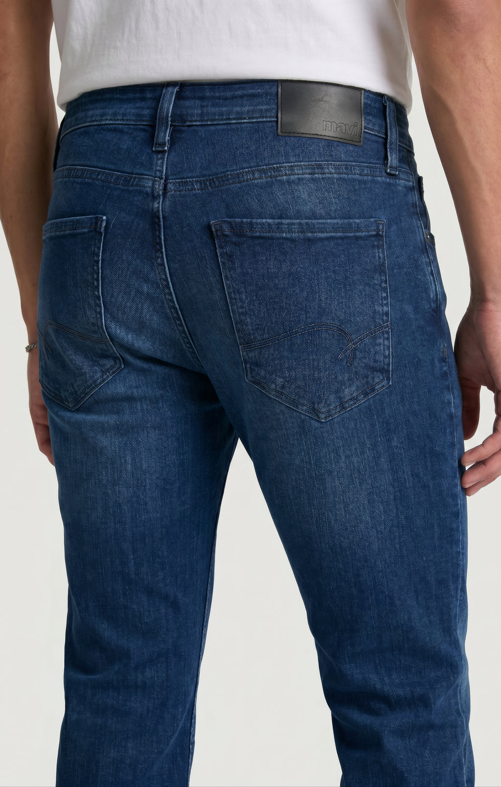 MATT RELAXED STRAIGHT LEG IN DARK SUPERMOVE - Mavi Jeans