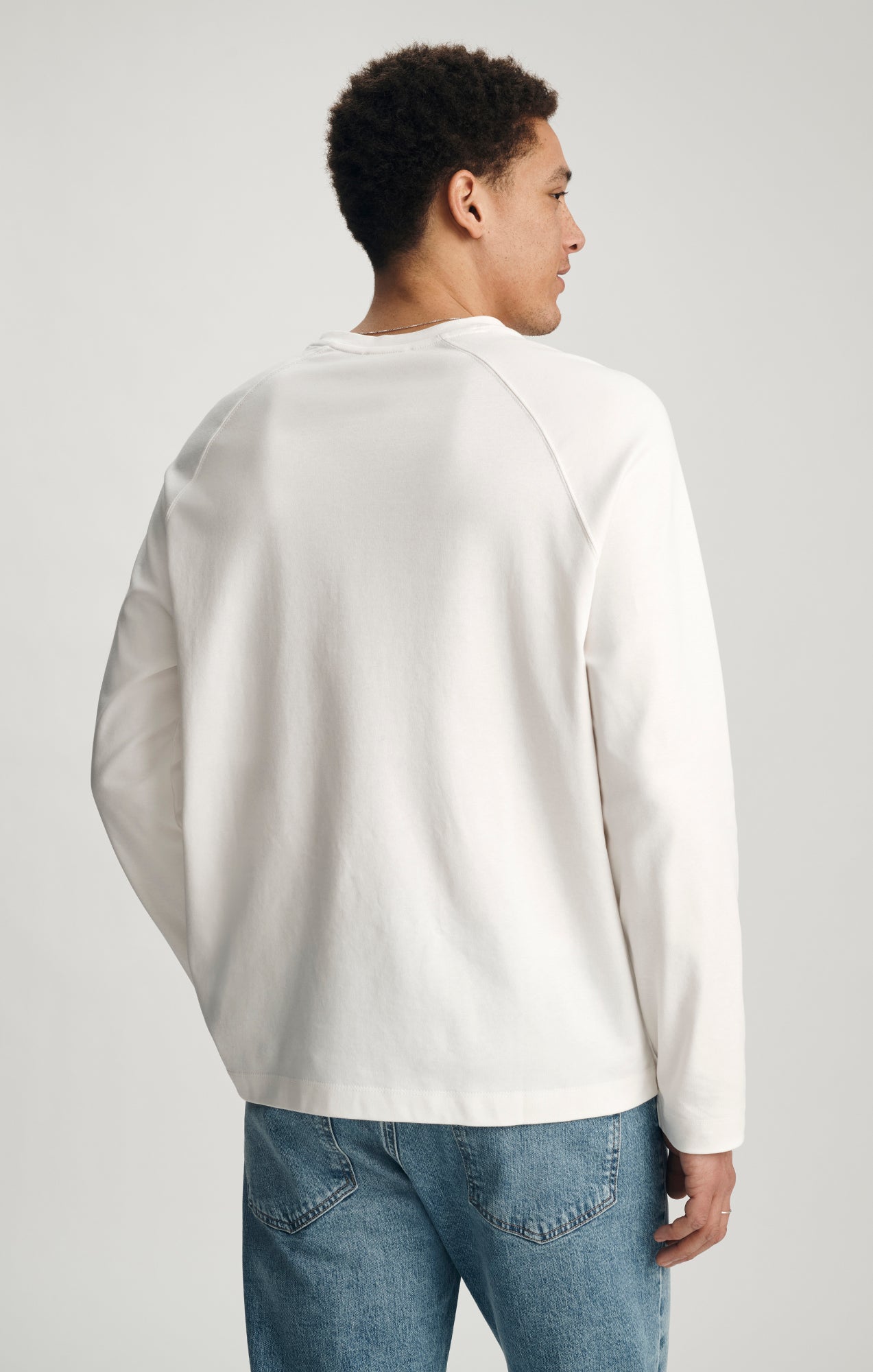INTERLOCK LONG SLEEVE CREW NECK T-SHIRT IN ANTIQUE WHITE - Mavi Jeans