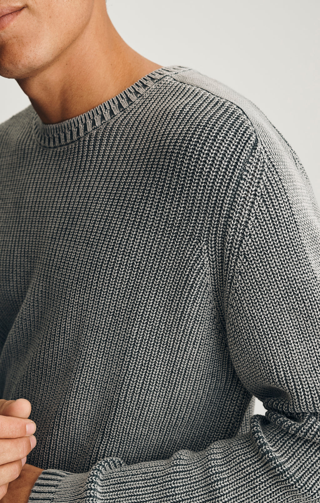 CREW NECK SWEATER IN ANTHRACITE