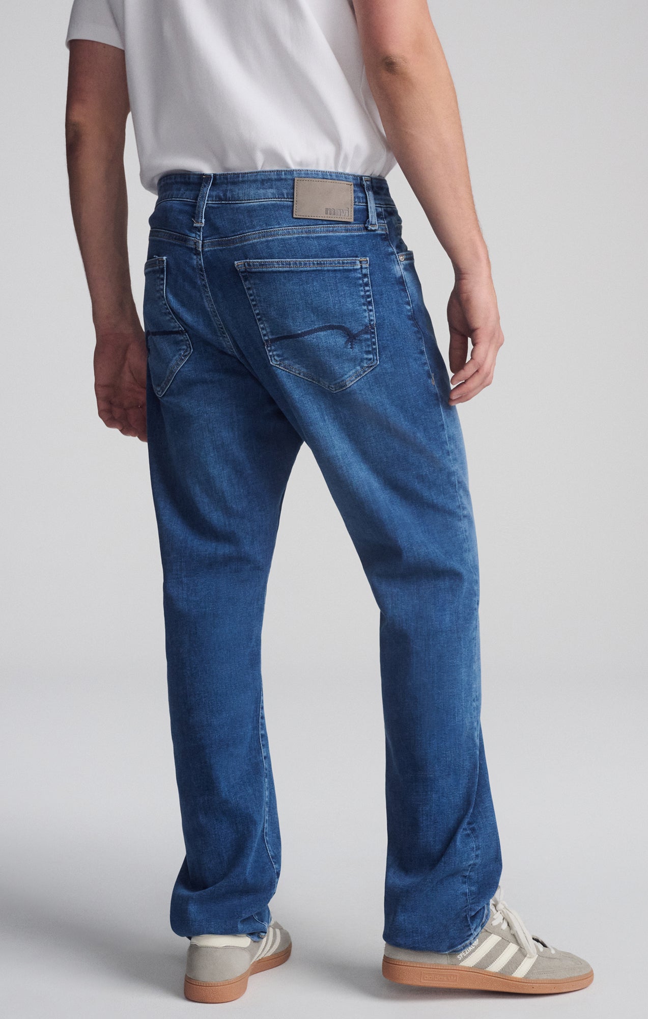 MATT RELAXED STRAIGHT LEG IN DARK BRUSHED FEATHER BLUE - Mavi Jeans