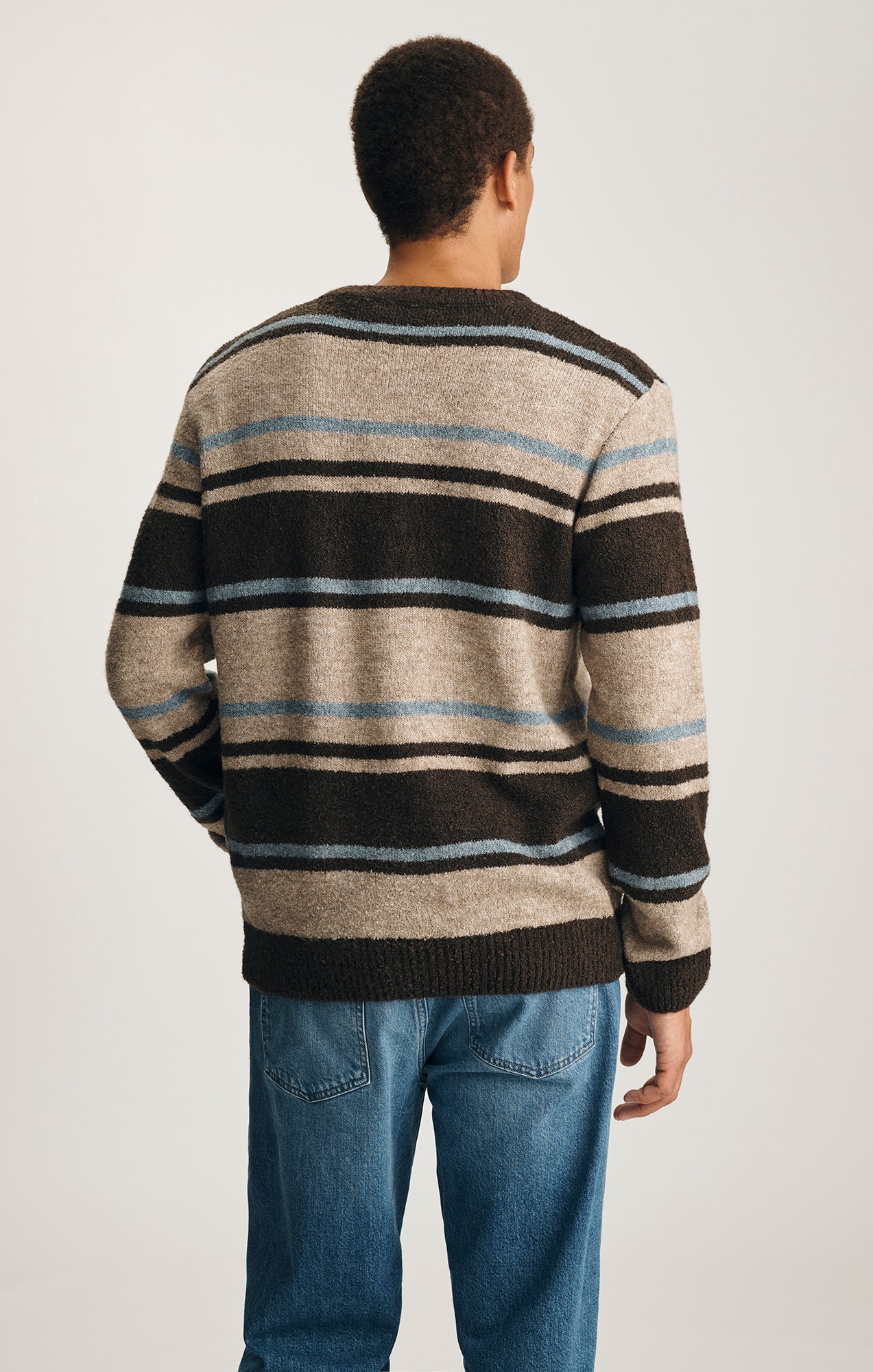 STRIPED CREW NECK SWEATER IN SEAL BROWN