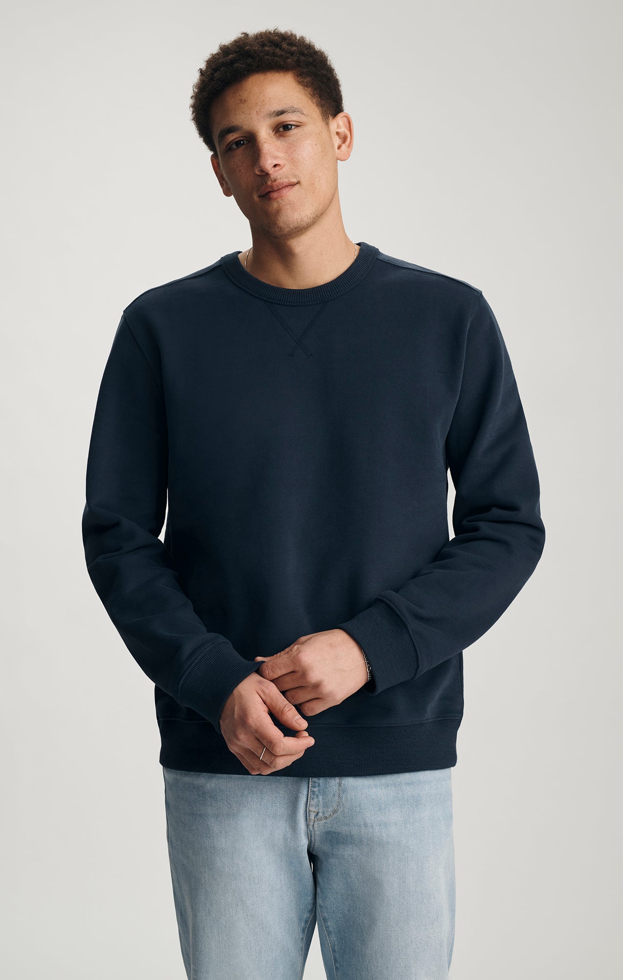V-STITCH CREW NECK SWEATSHIRT IN TOTAL ECLIPSE - Mavi Jeans