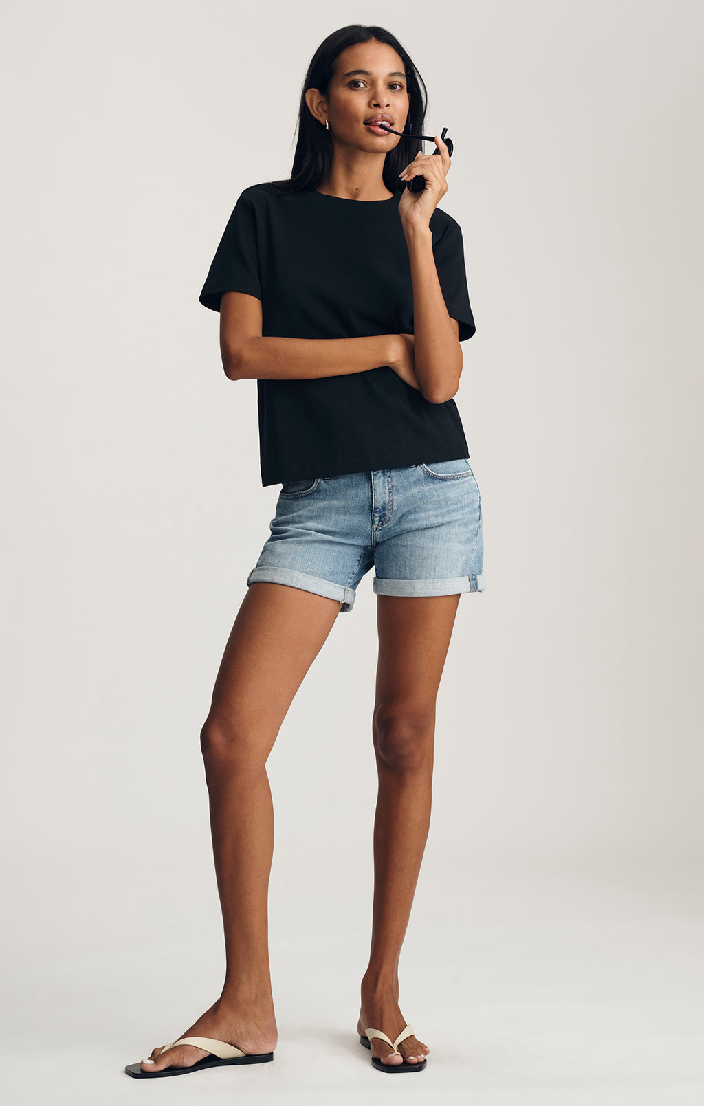 NINA CREW NECK T-SHIRT IN BLACK