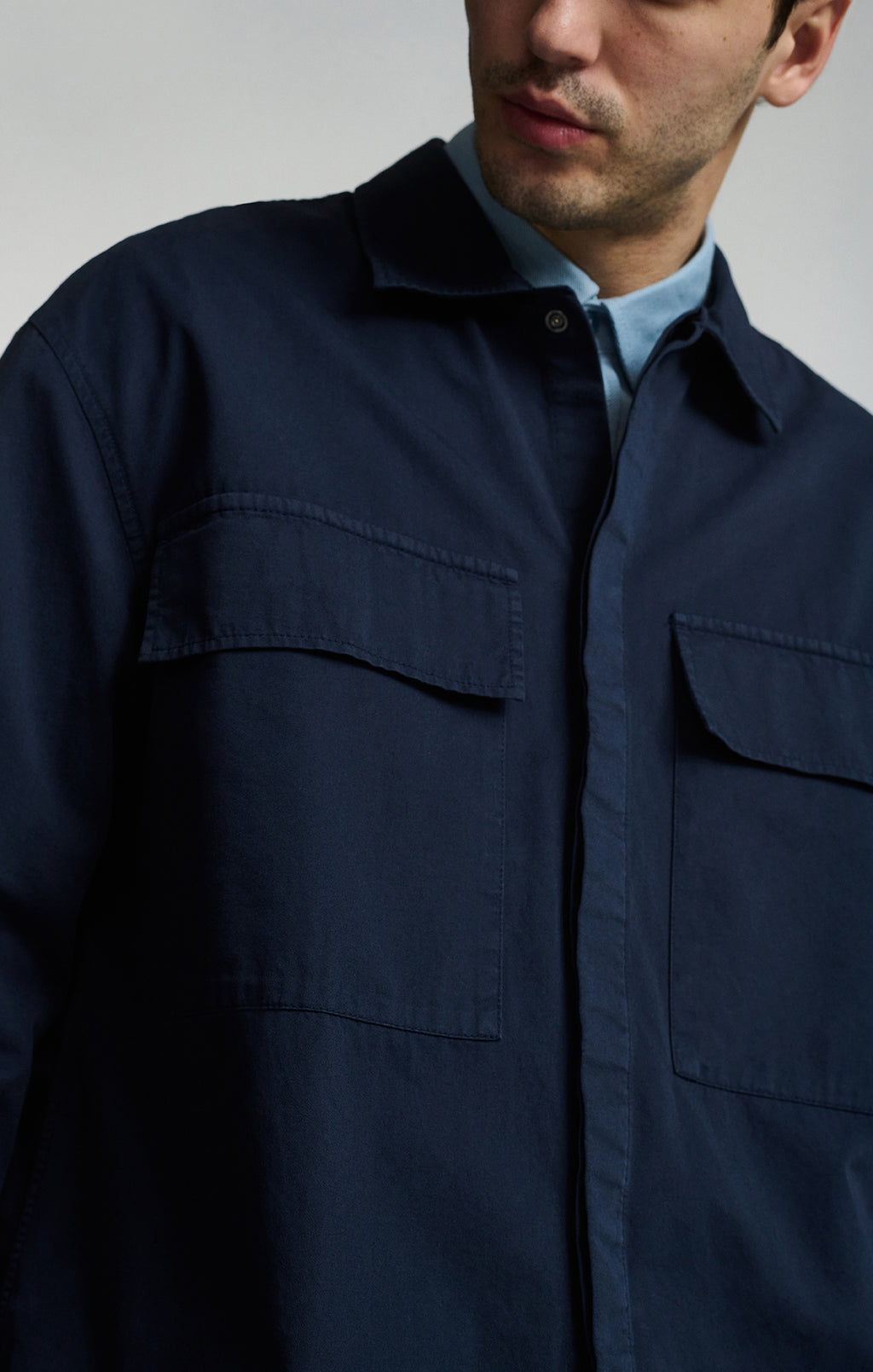 DOUBLE POCKET OVERSHIRT IN BLACK IRIS - Mavi Jeans