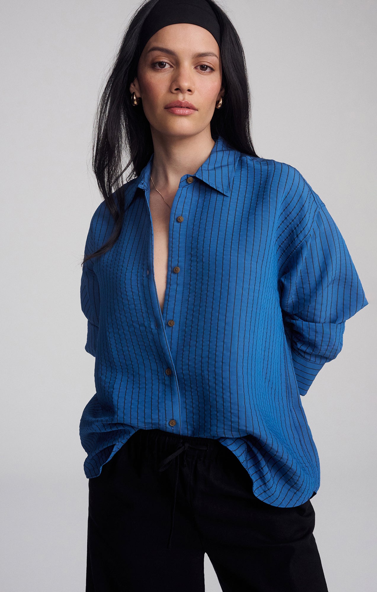 LUXE TOUCH TENCEL™ BUTTON-UP STRIPED SHIRT IN HIGH TIDE STRIPE - Mavi Jeans