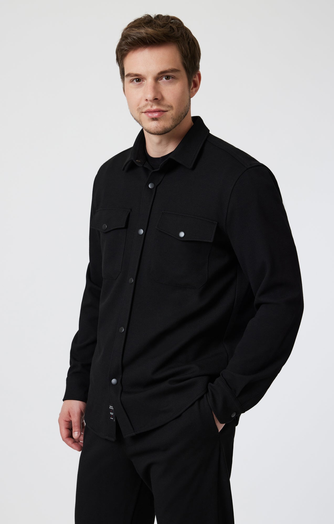 DOUBLE POCKET SNAP-BUTTON SHIRT IN BLACK - Mavi Jeans