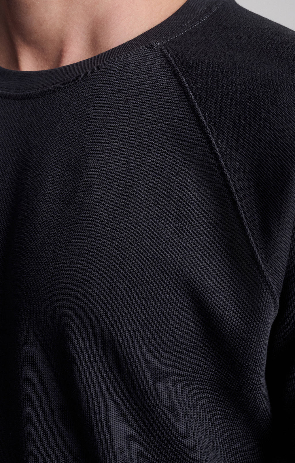 JERSEY LONG SLEEVE T-SHIRT IN PIRATE BLACK - Mavi Jeans