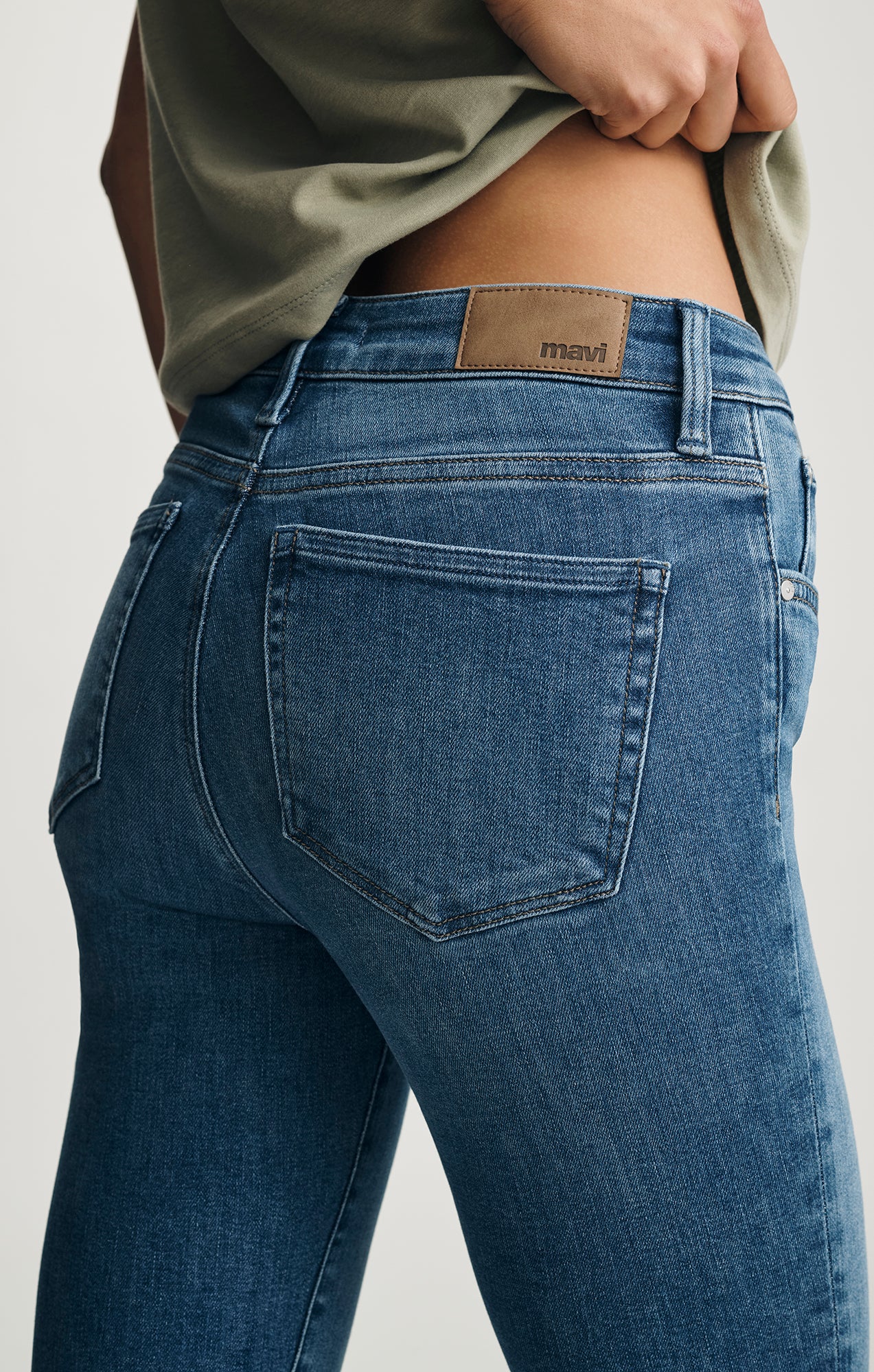 TESS SKINNY IN MID BRUSHED FLEX BLUE - Mavi Jeans