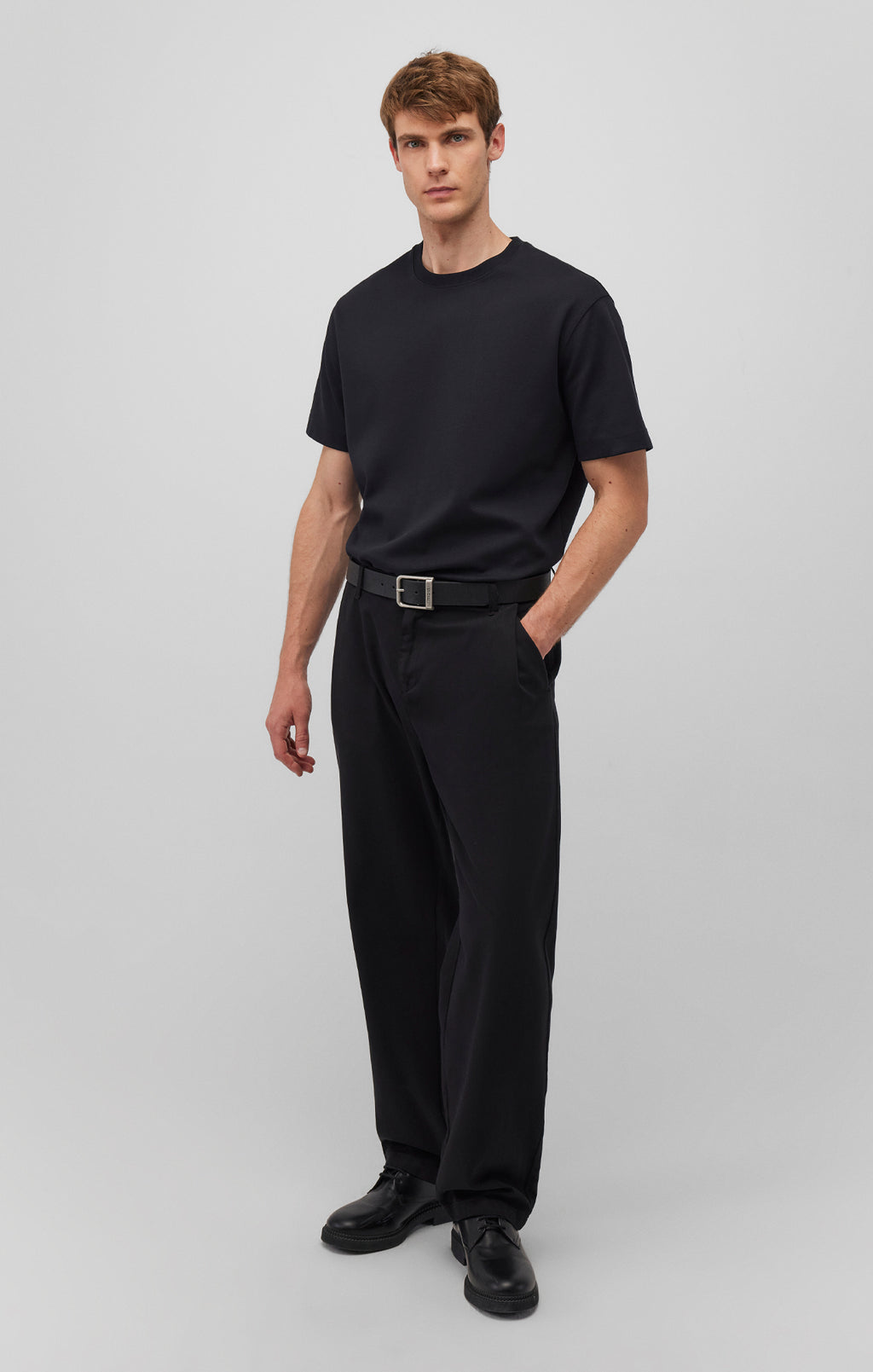 SHORT SLEEVE CREW NECK T-SHIRT IN BLACK - Mavi Jeans