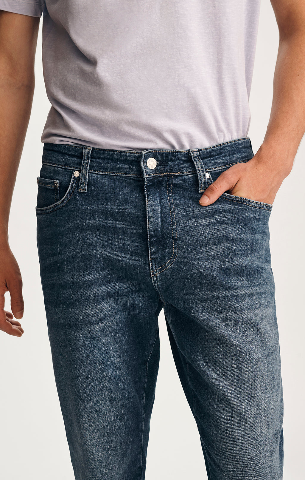ZACH STRAIGHT LEG IN MID USED BRUSHED CLASSIC VINTAGE - Mavi Jeans