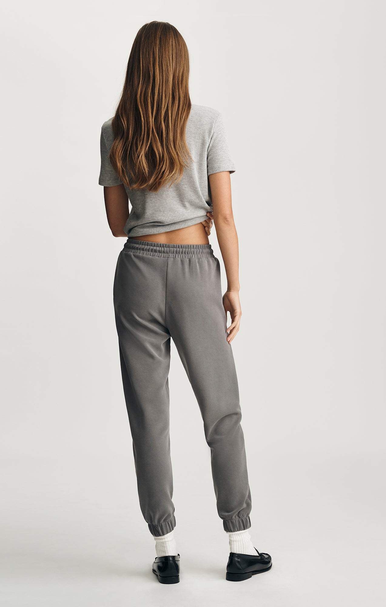 LUXE TOUCH TENCEL™ SWEATPANTS IN GARGOYLE - Mavi Jeans