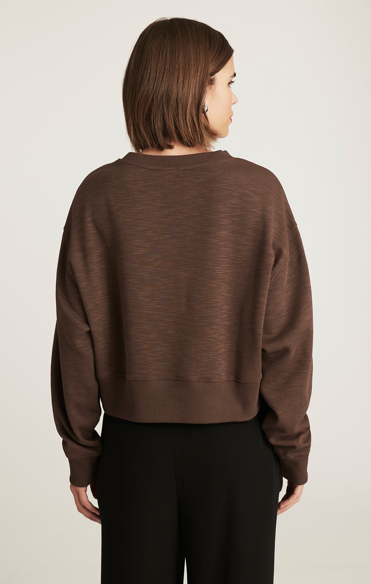 EDITION CREW NECK SWEATSHIRT IN HOT FUDGE - Mavi Jeans