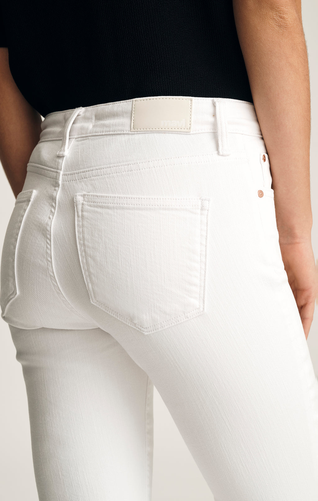 MOLLY BOOTCUT IN WHITE FLEX BLUE - Mavi Jeans