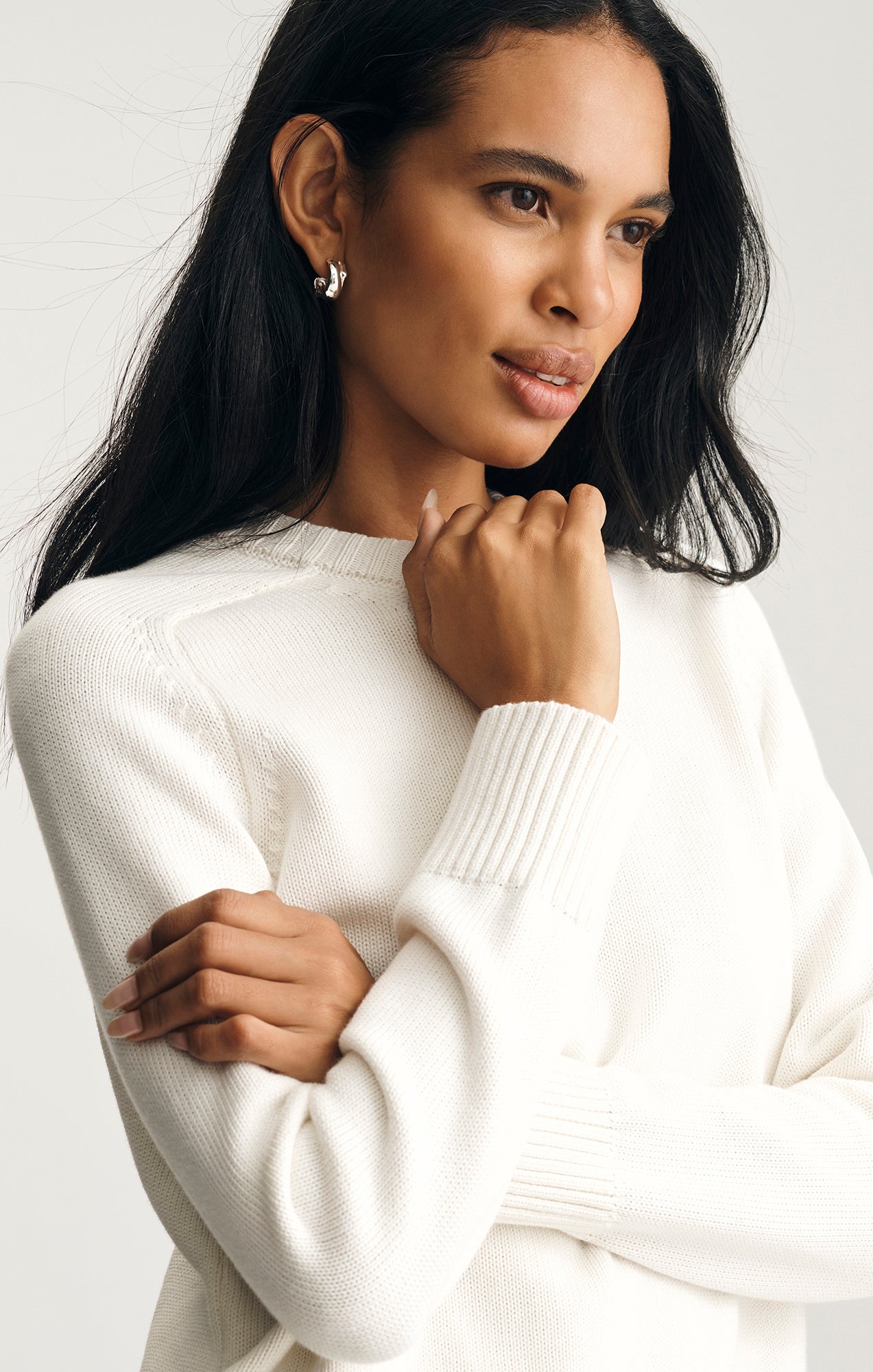 CREW NECK SWEATER IN ANTIQUE WHITE