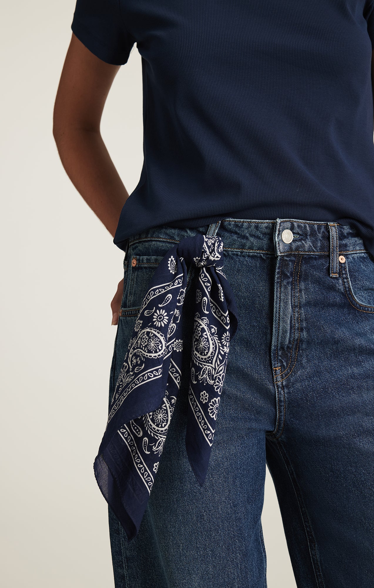 CLASSIC BANDANA IN MEDIEVAL BLUE - Mavi Jeans