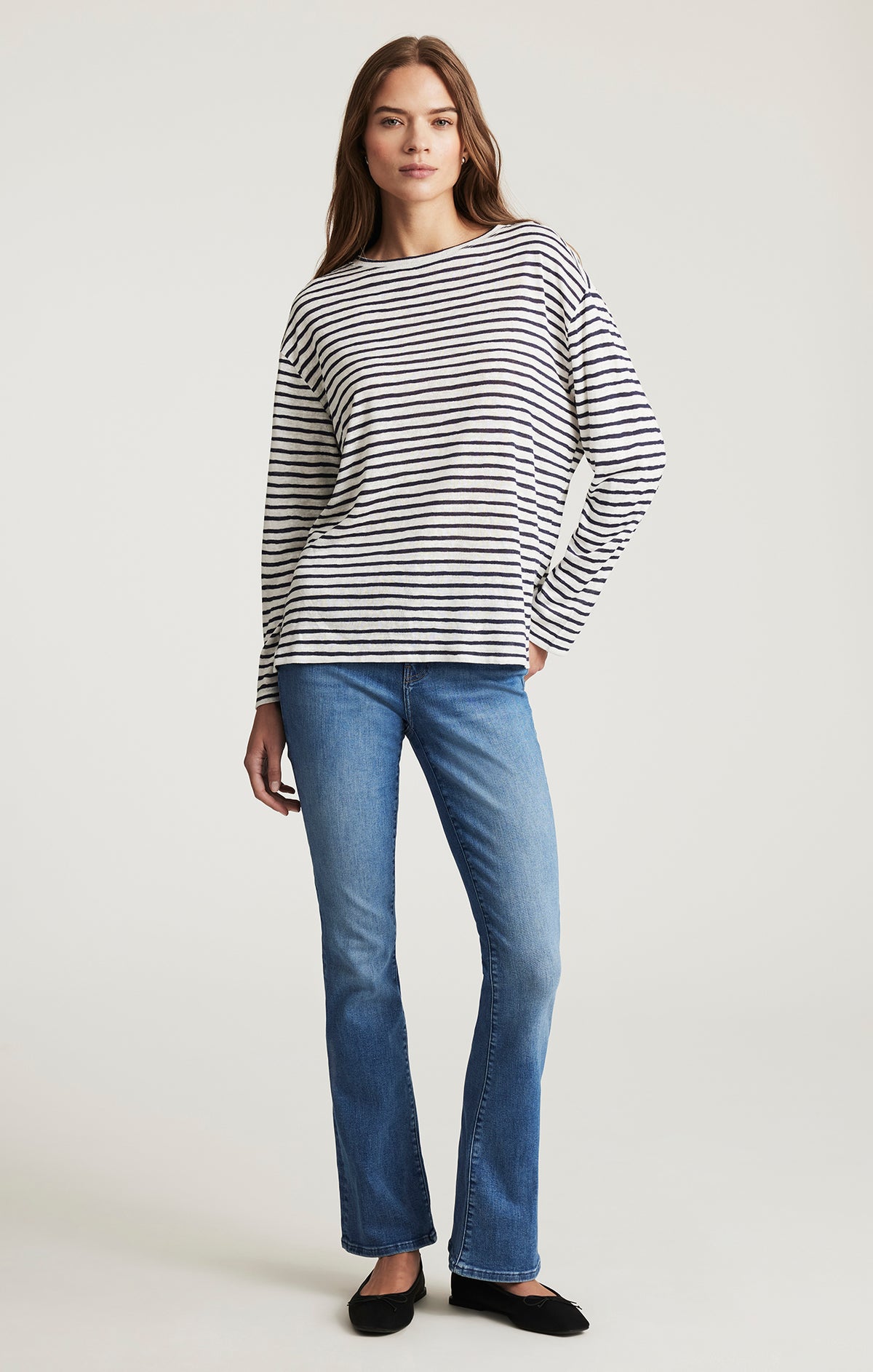 MOLLY BOOTCUT IN MID BRUSHED FLEX BLUE - Mavi Jeans