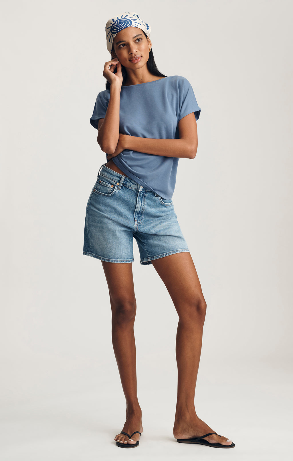 LUXE TOUCH TENCEL™ BOAT NECK T-SHIRT IN BIJOU BLUE - Mavi Jeans