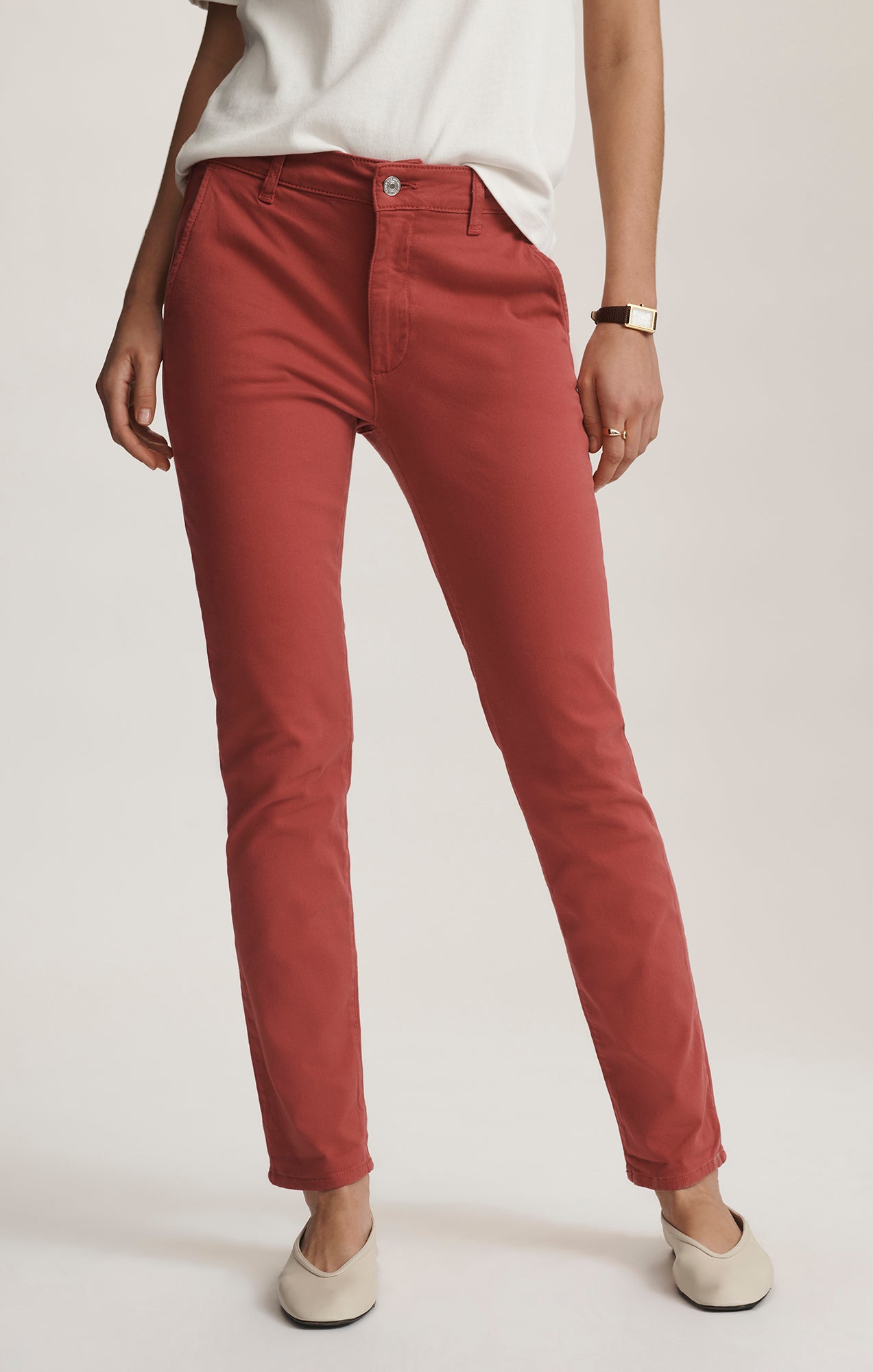 KATHLEEN SLIM BOYFRIEND CHINO IN BUBBLEGUM CASUAL TWILL - Mavi Jeans