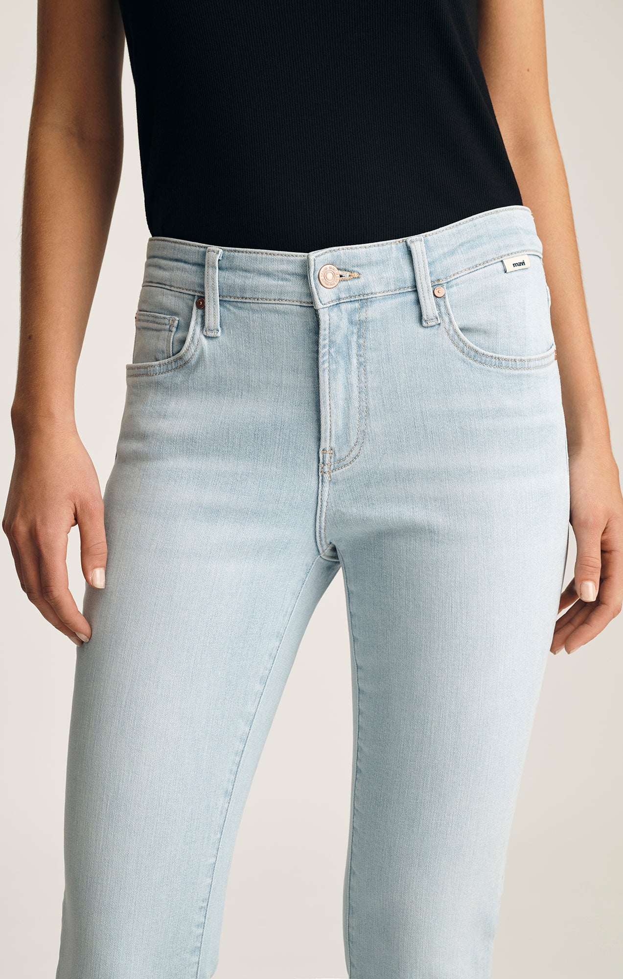 MOLLY BOOTCUT IN BLEACHED FLEX BLUE - Mavi Jeans