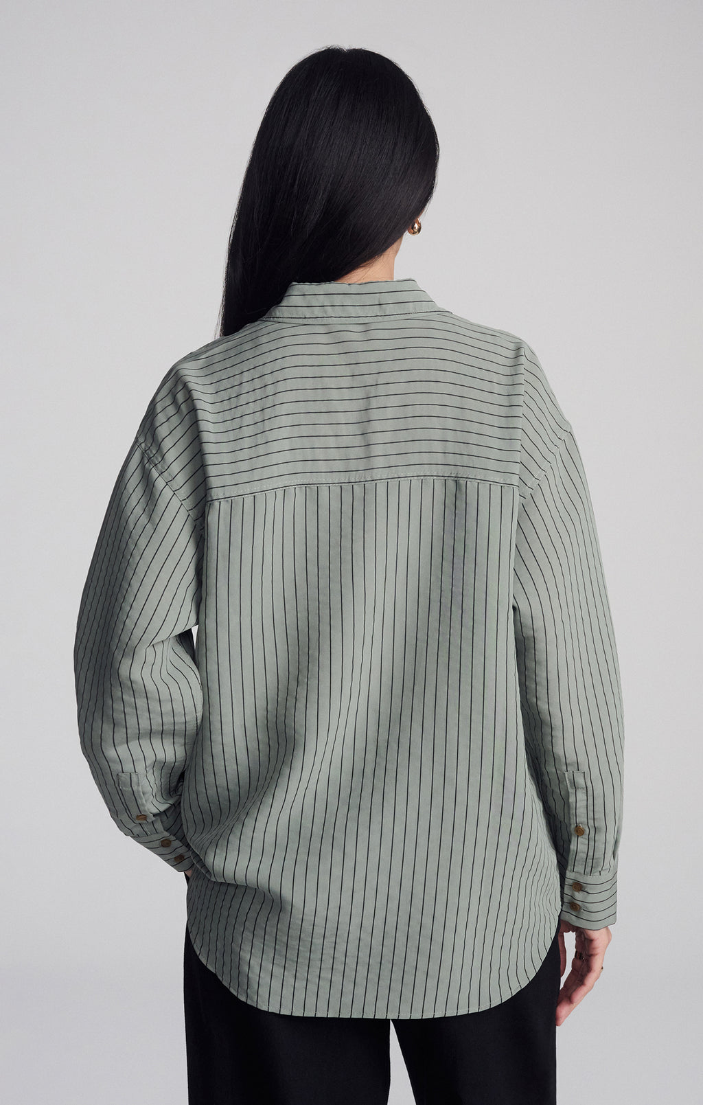 LUXE TOUCH TENCEL™ BUTTON-UP STRIPED SHIRT IN SEA SPRAY STRIPE - Mavi Jeans