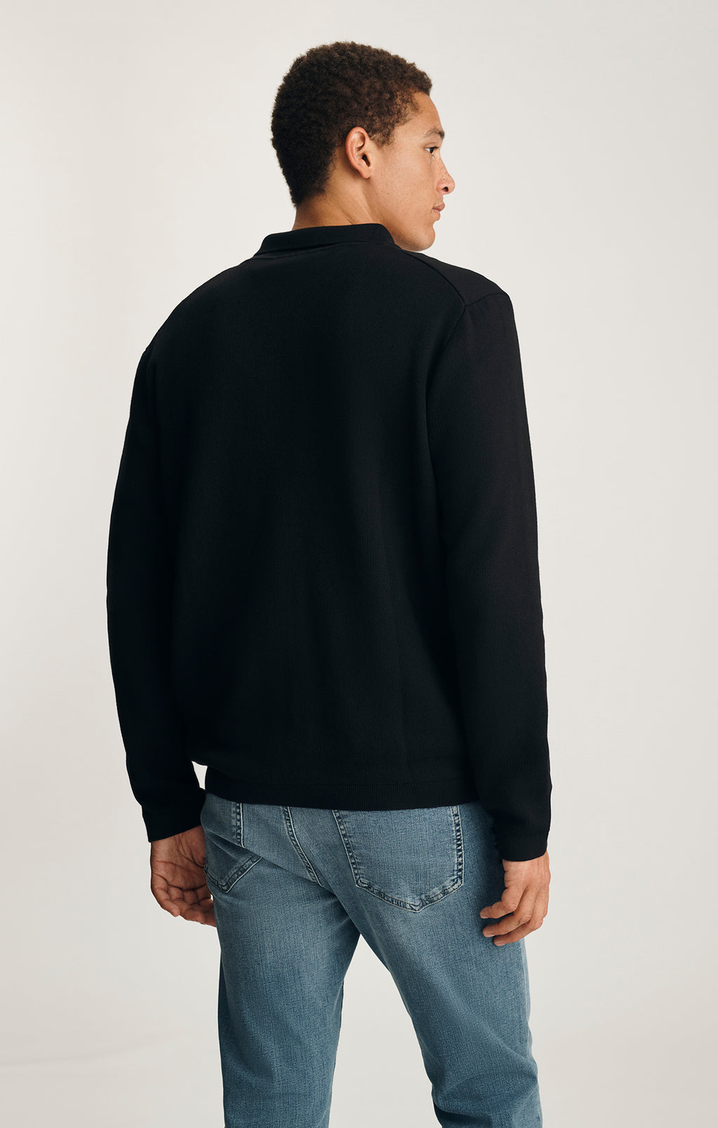 HALF ZIP SWEATER IN BLACK