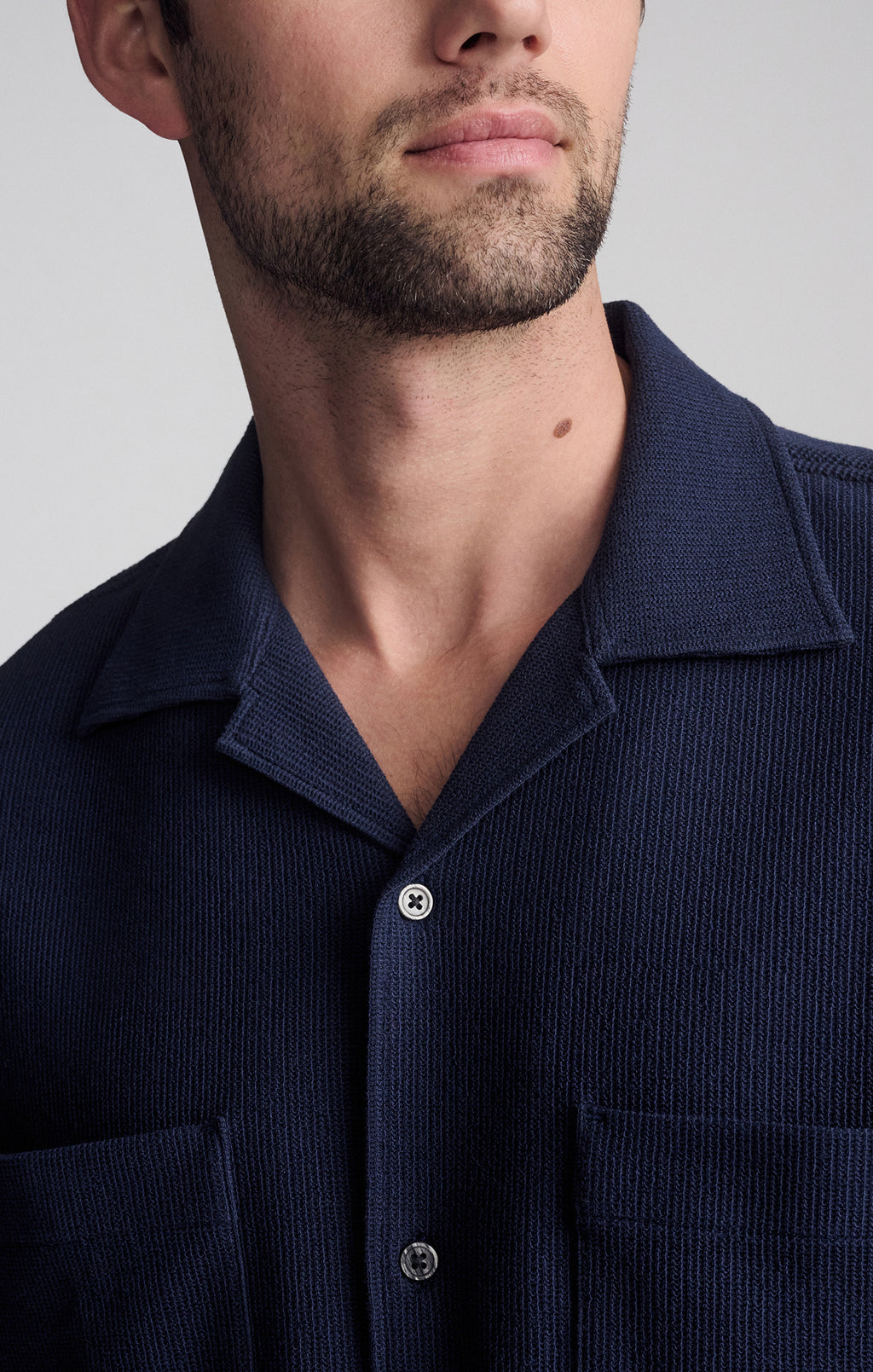 DOUBLE POCKET SHORT SLEEVE SHIRT IN PEACOAT - Mavi Jeans