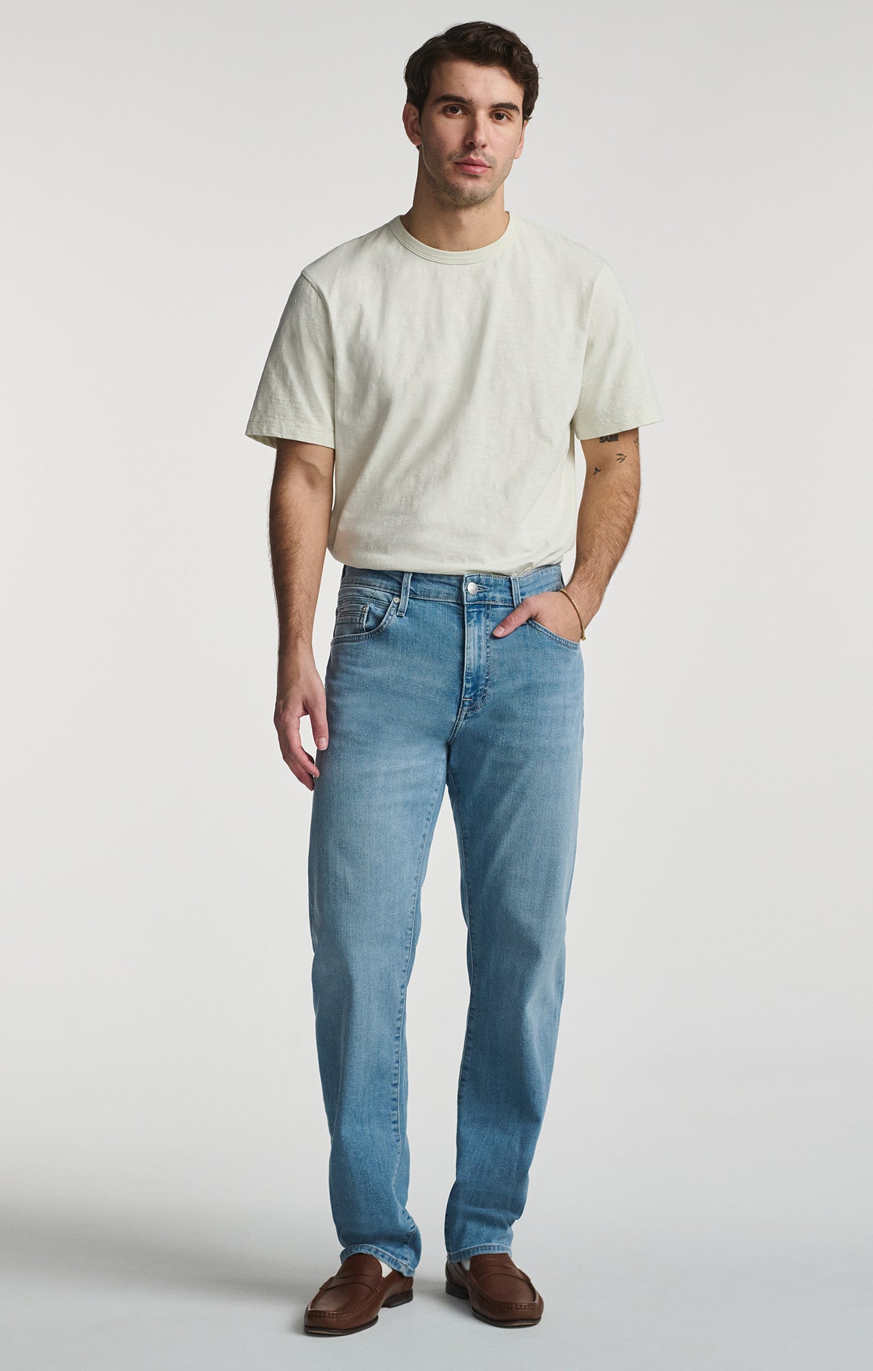 ZACH STRAIGHT LEG IN BLEACHED WILLIAMSBURG - Mavi Jeans