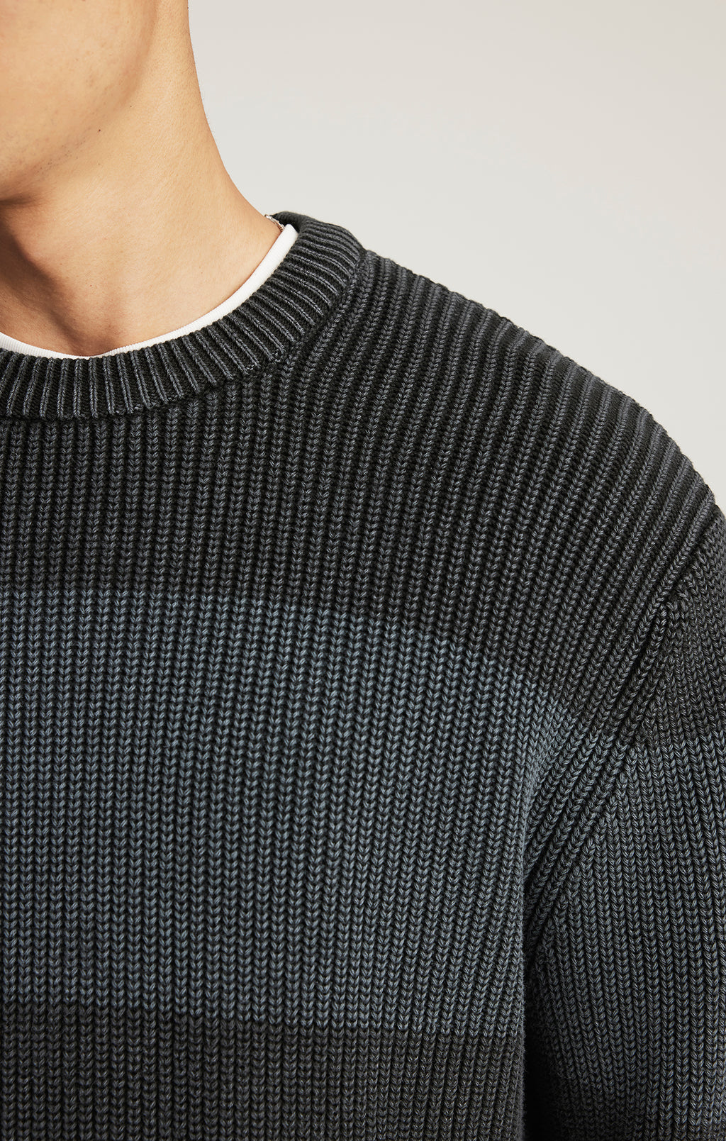 CREW NECK SWEATER IN RAVEN - Mavi Jeans