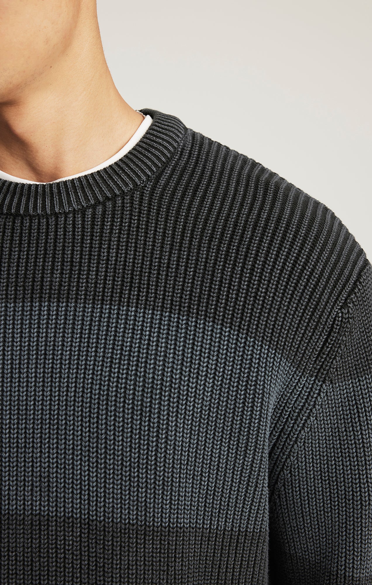 CREW NECK SWEATER IN RAVEN - Mavi Jeans