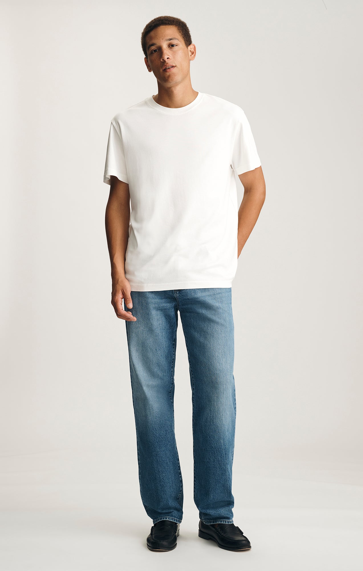 BASIC SHORT SLEEVE T-SHIRT IN ANTIQUE WHITE