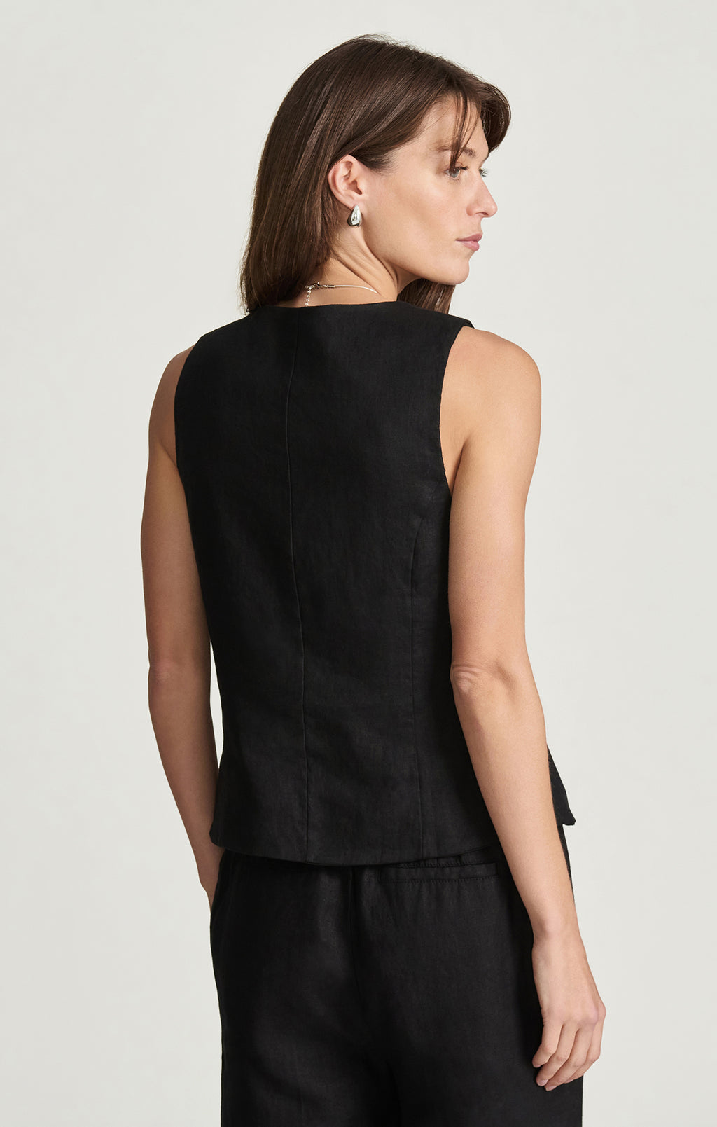 LINEN CUTAWAY VEST IN BLACK - Mavi Jeans