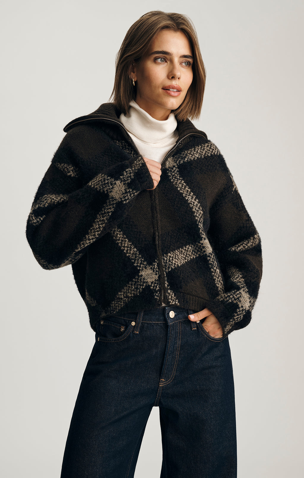 ZIP-UP CARDIGAN IN CHOCOLATE MARTINI