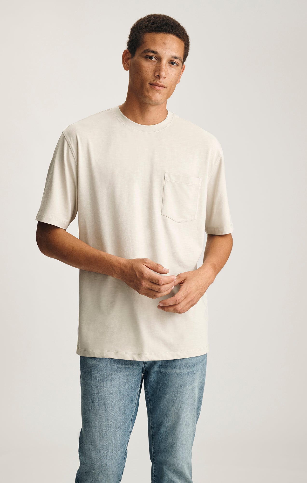 SLUB POCKET T-SHIRT IN PELICAN