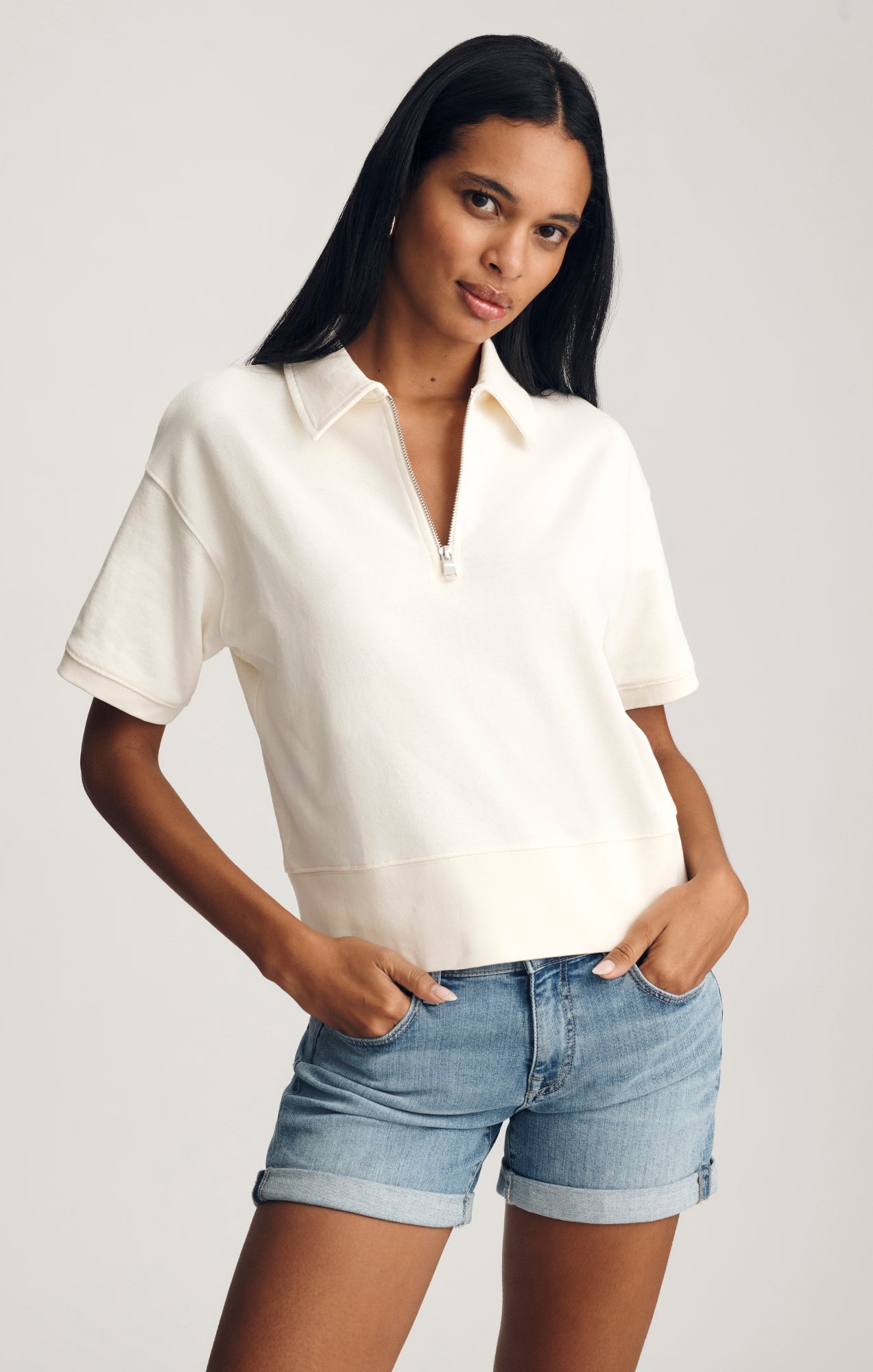 HALF ZIP SHORT SLEEVE SWEATSHIRT IN WHISPER WHITE