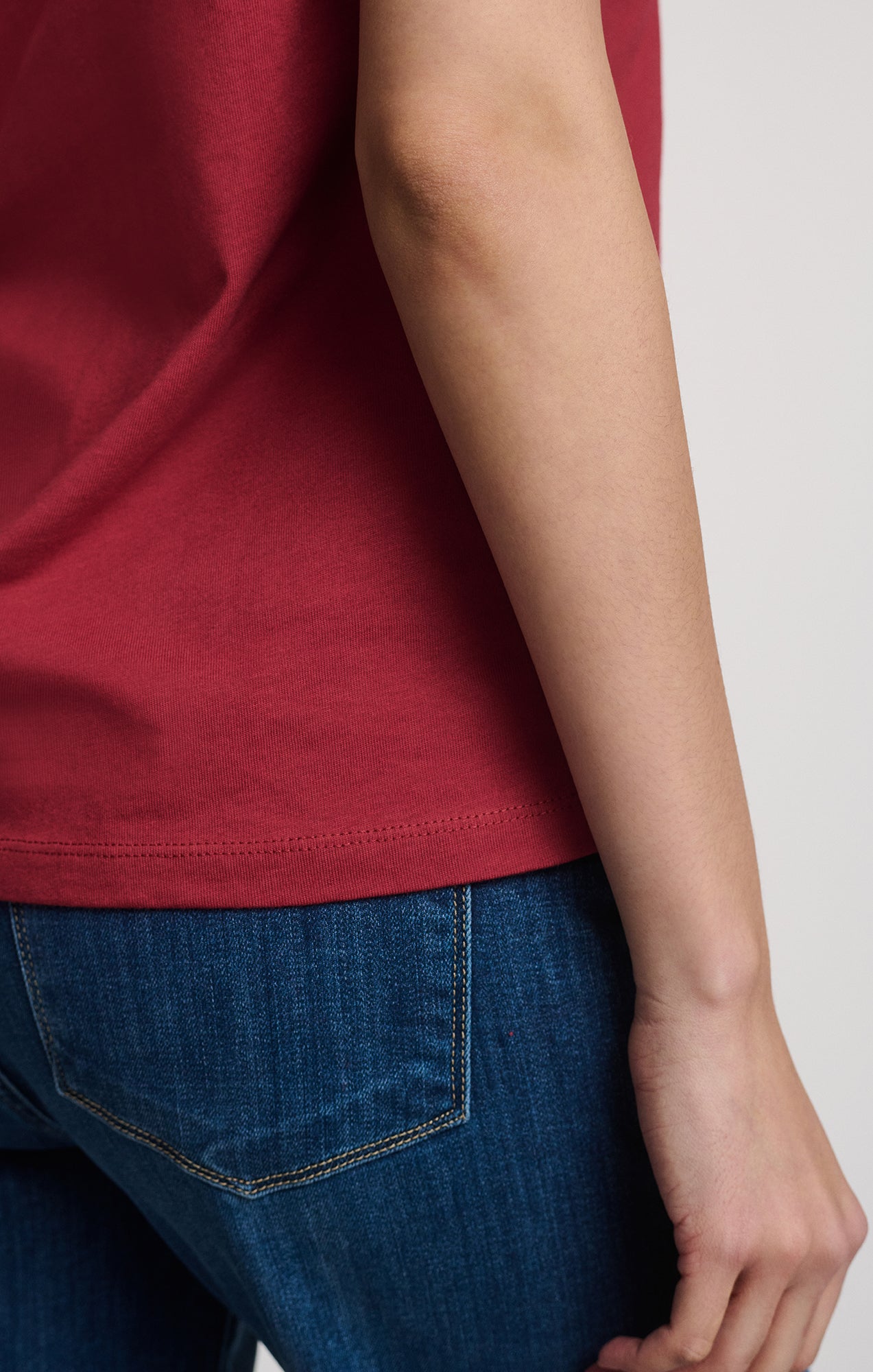 SHORT SLEEVE CREW NECK T-SHIRT IN RED OCHRE - Mavi Jeans