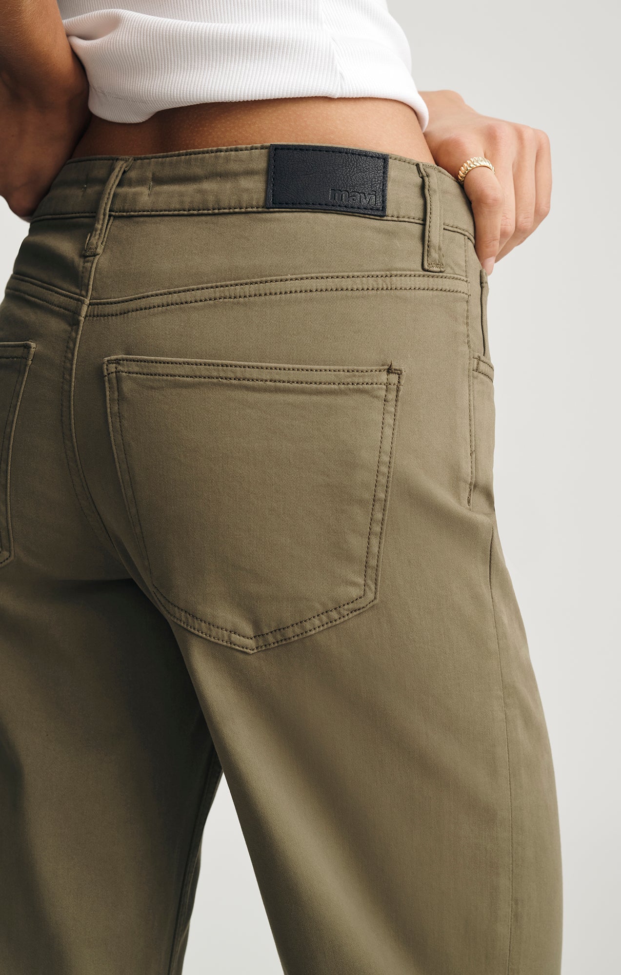 ALENA WIDE LEG IN DARK OLIVE SATEEN - Mavi Jeans