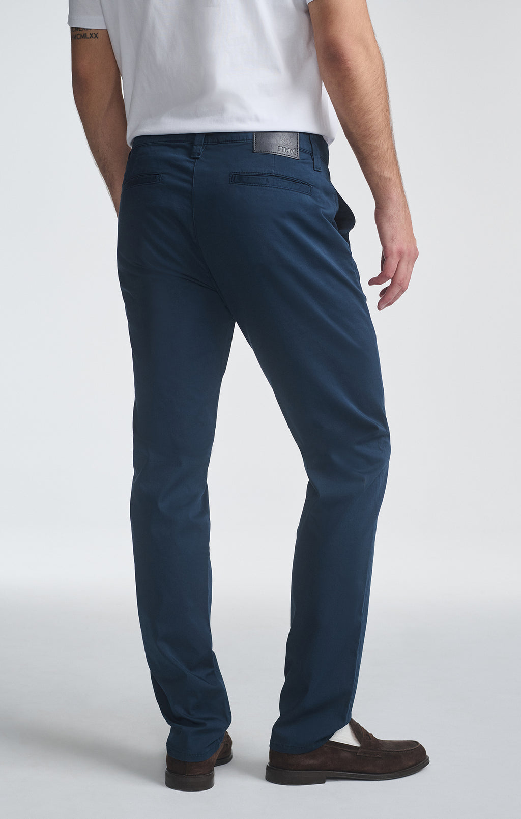 MILTON SLIM STRAIGHT CHINO IN NIGHT CITY SMART - Mavi Jeans