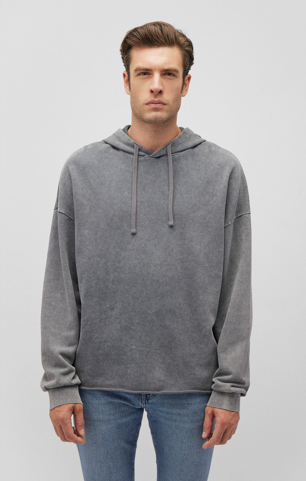 RAW EDGE HOODIE IN MONUMENT - Mavi Jeans