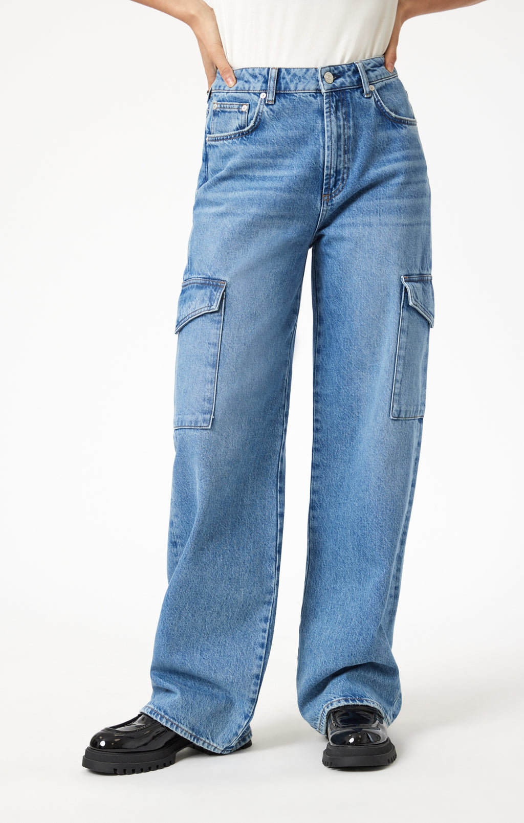 CARINA STRAIGHT LEG IN LIGHT USED STREET - Mavi Jeans