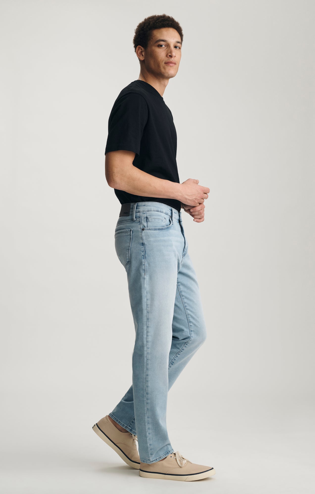 STEVE ATHLETIC FIT IN LIGHT BLUE EXPLORER