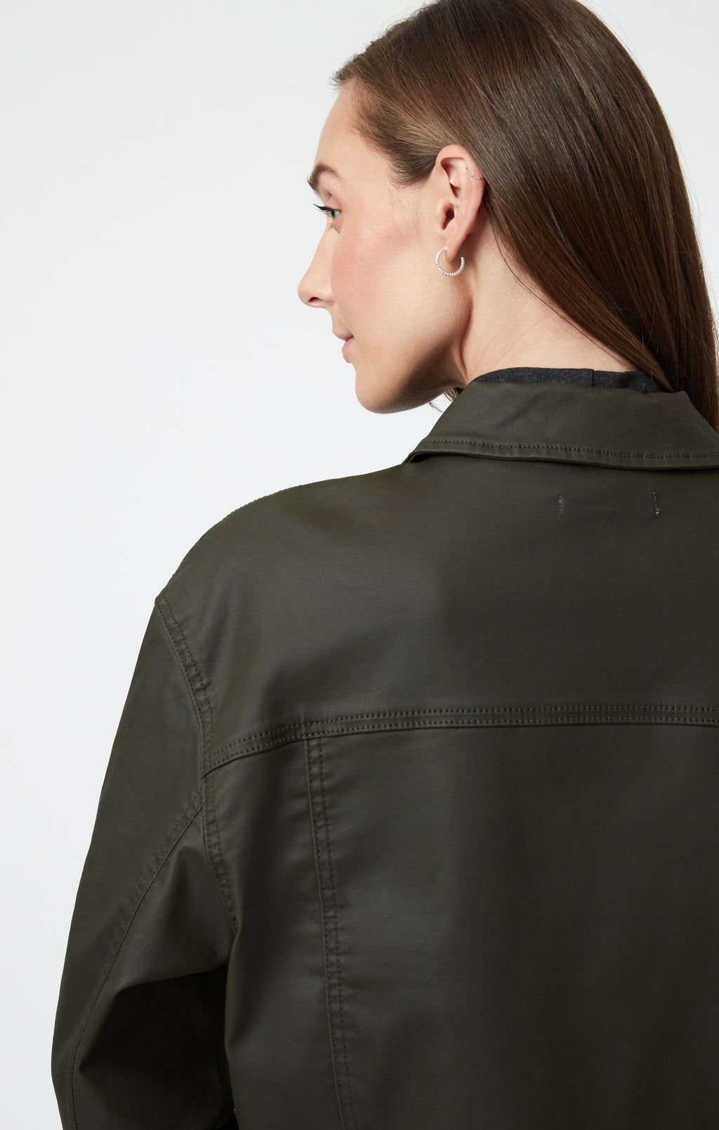 MAREN CROP JACKET IN DARK OLIVE COATED - Mavi Jeans