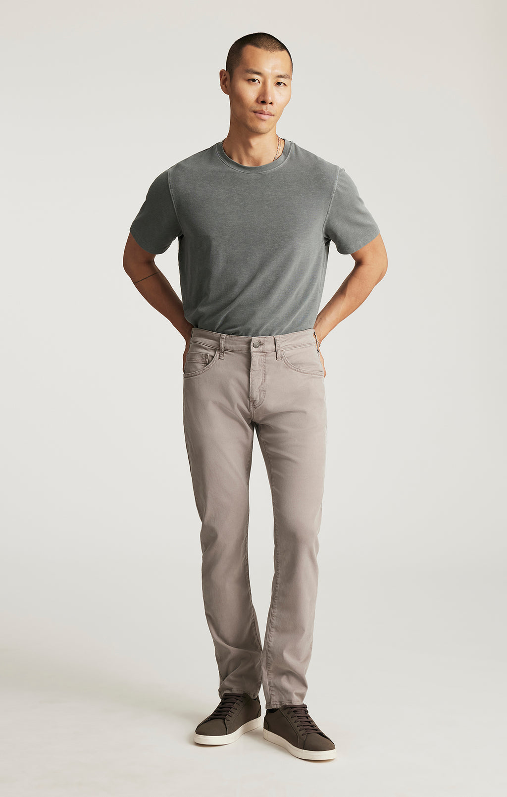 JAKE SLIM LEG IN PORCELAIN LUXE TWILL - Mavi Jeans