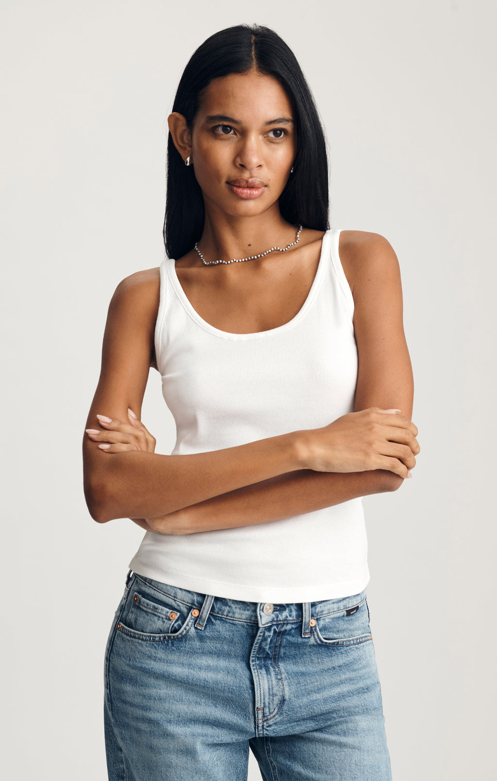 RIBBED SCOOP NECK TANK TOP IN WHITE - Mavi Jeans