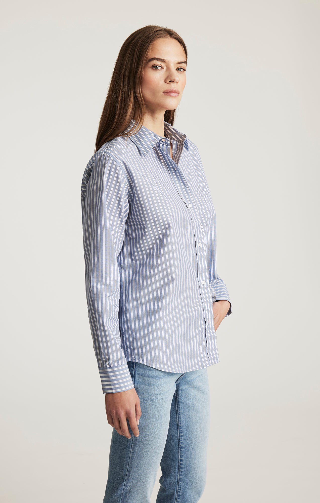 LONG SLEEVE BUTTON-UP SHIRT IN INDIGO BLUE STRIPE