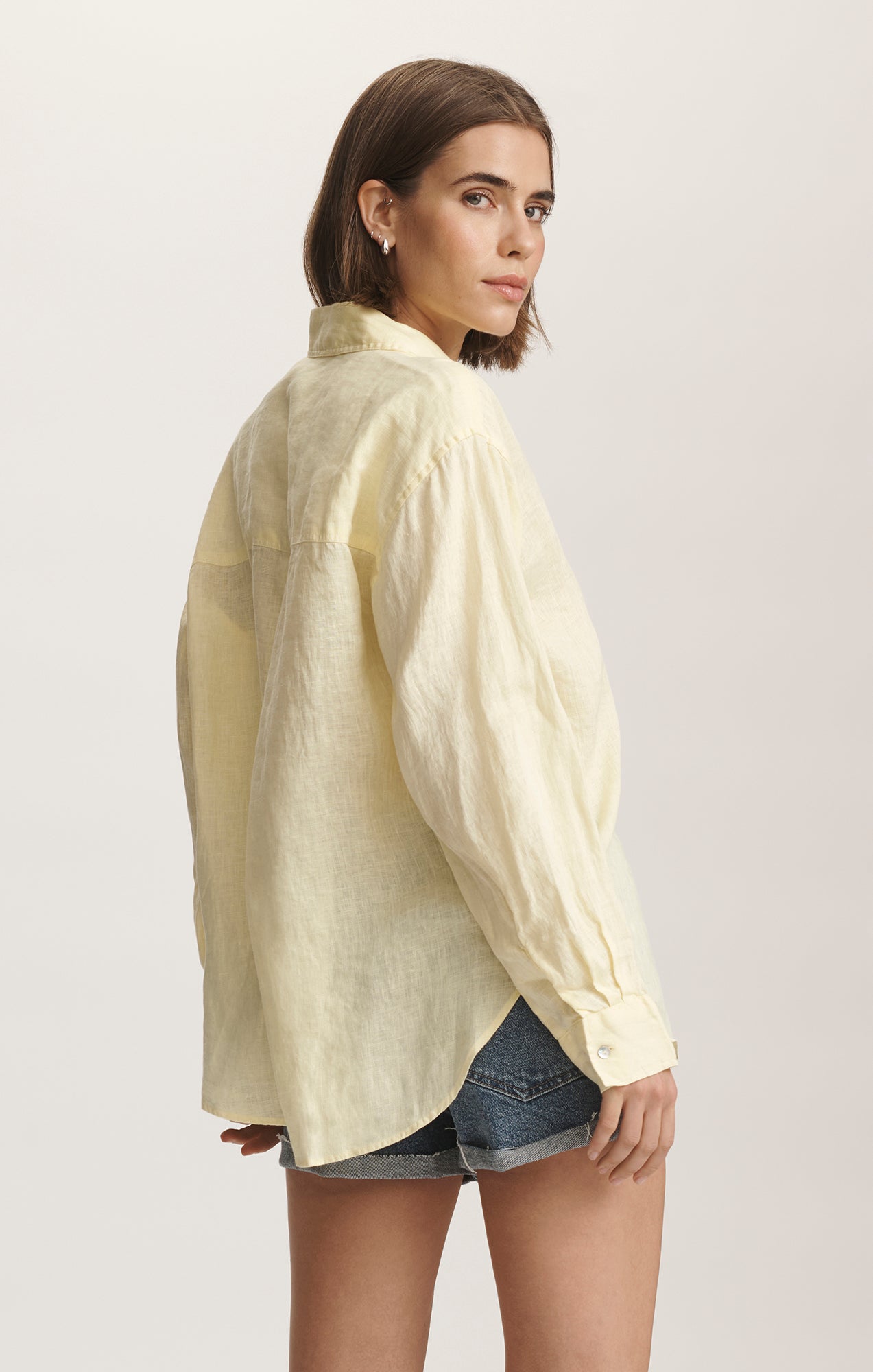 LINEN BUTTON-UP SHIRT IN PASTEL YELLOW - Mavi Jeans