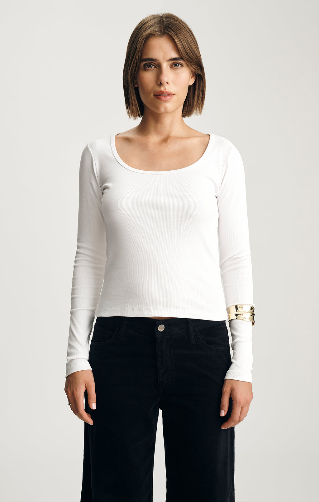 SOFIA RIBBED SQUARE NECK T-SHIRT IN WHITE