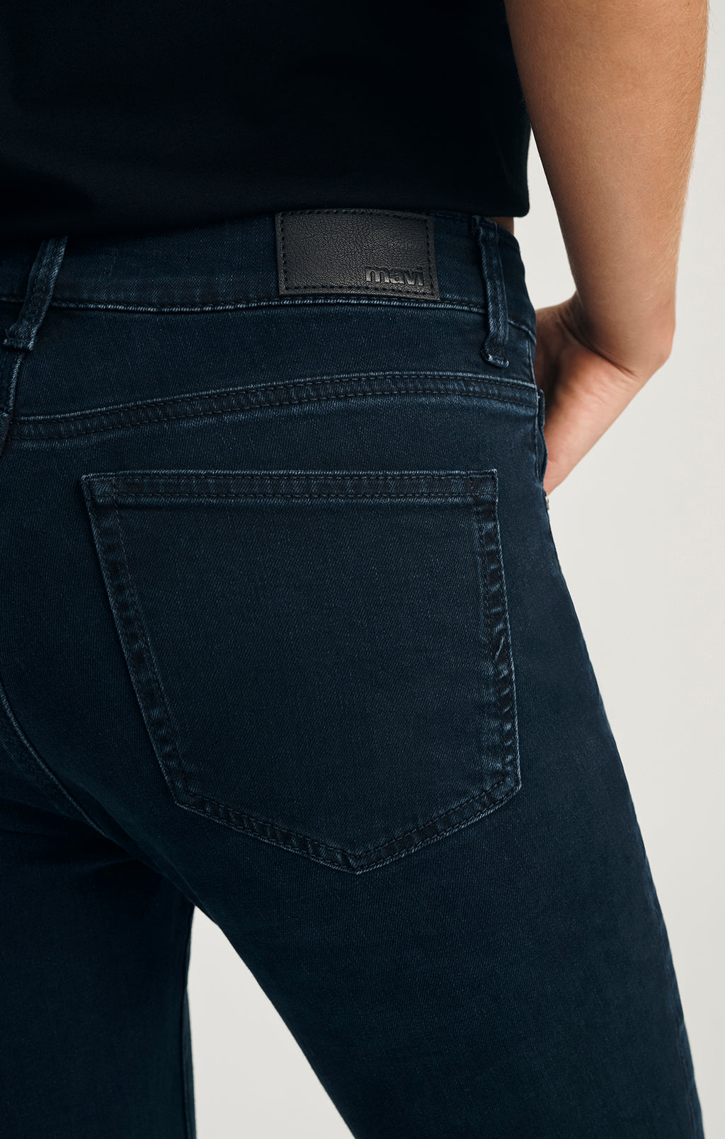 KATHLEEN SLIM BOYFRIEND IN INK FEATHER LUXE