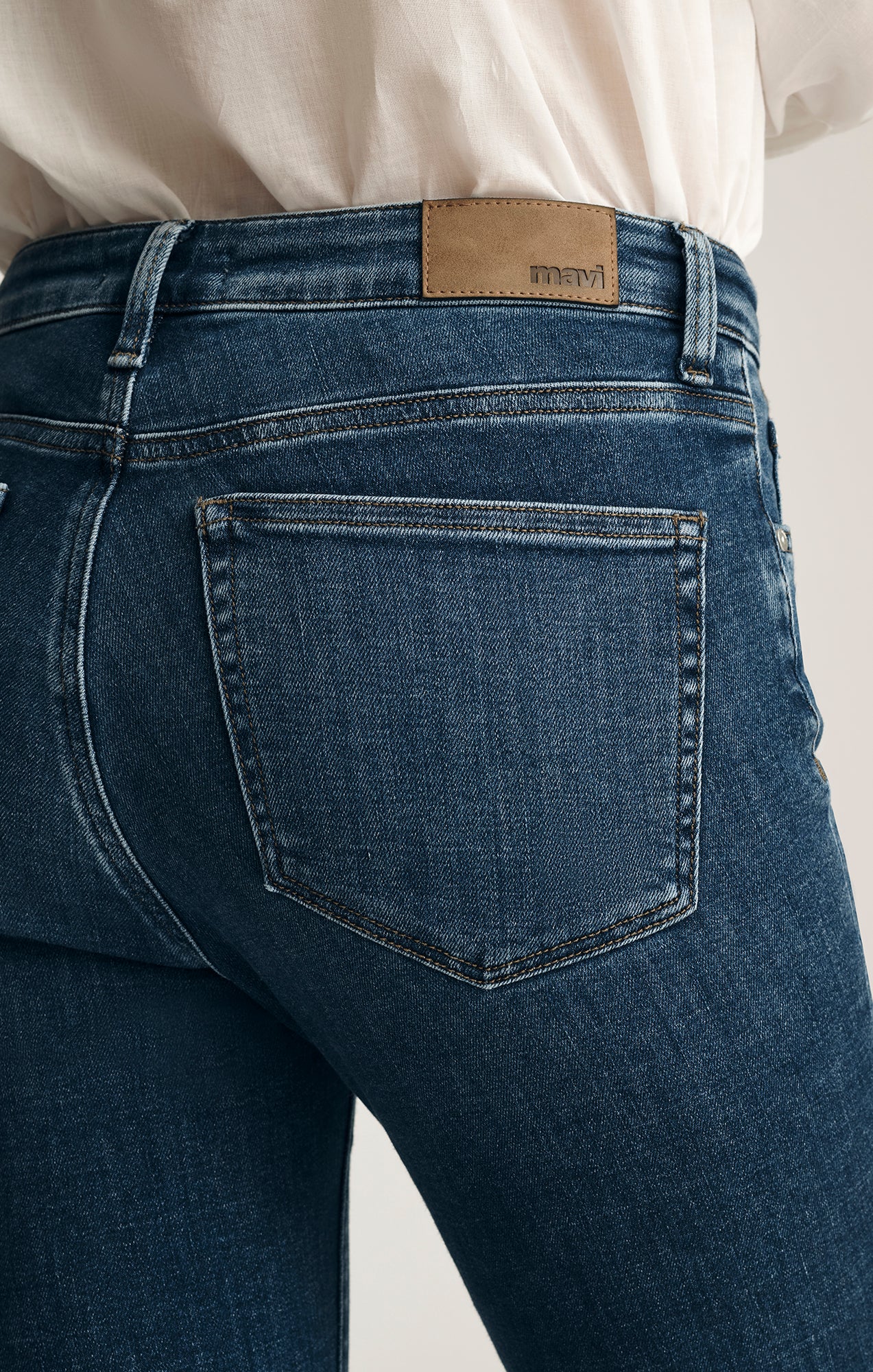 KATHLEEN SLIM BOYFRIEND IN DARK BRUSHED FEATHER BLUE - Mavi Jeans