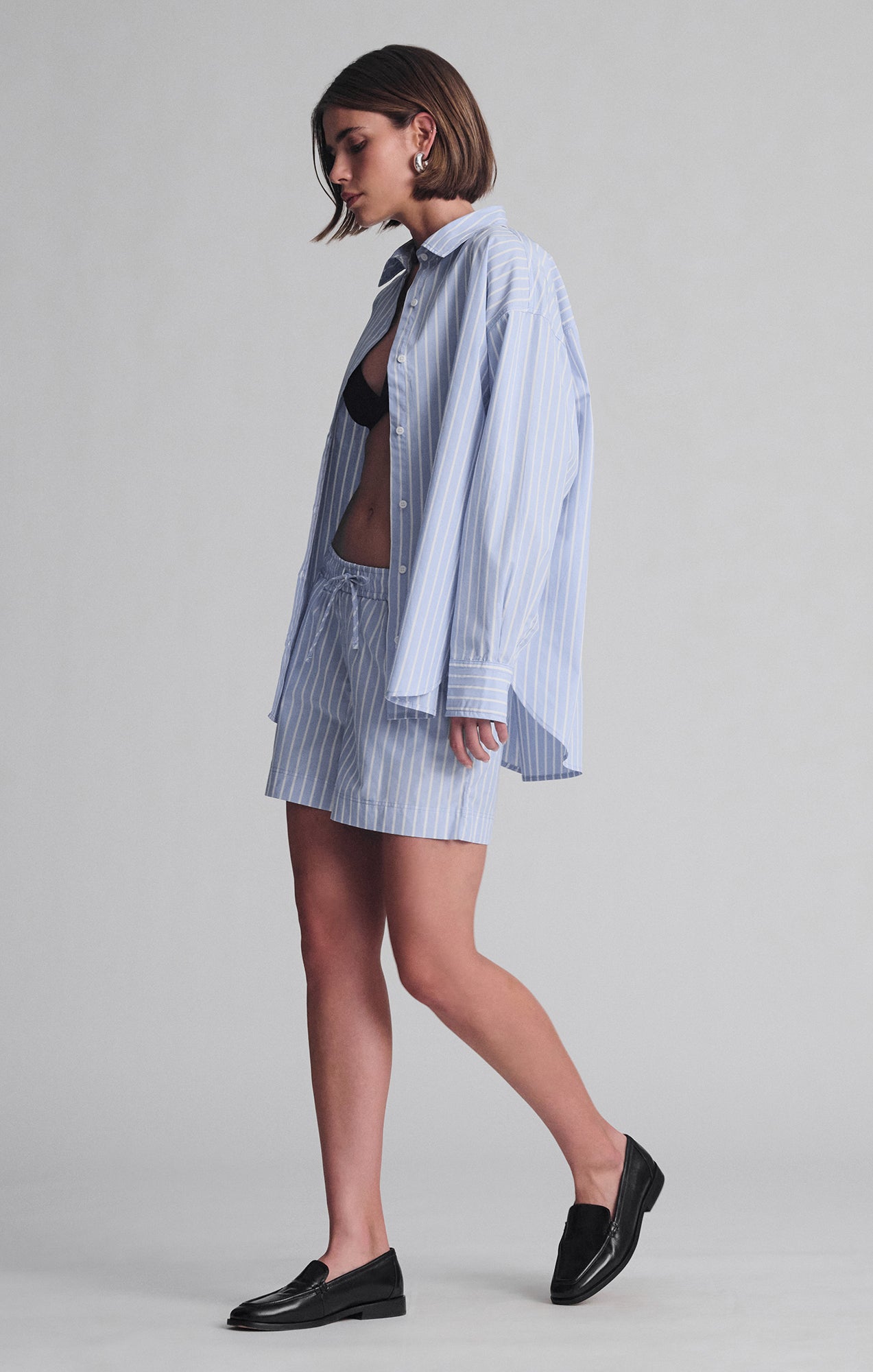 PULL-ON SHORTS IN BLUE STRIPE - Mavi Jeans